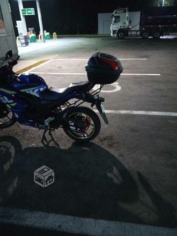 Suzuki gixxer fi 2017