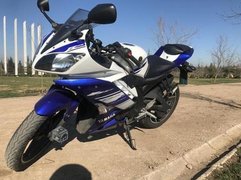 Yamaha R15