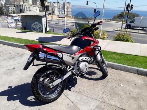 Honda nx Falcón 400