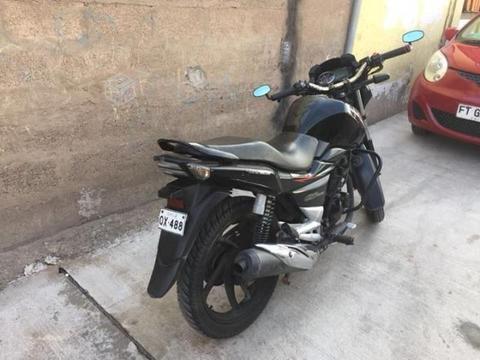 Suzuki gs150r 2014