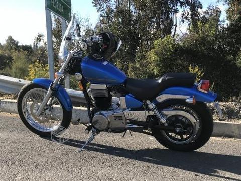 Suzuki Boulevard S40