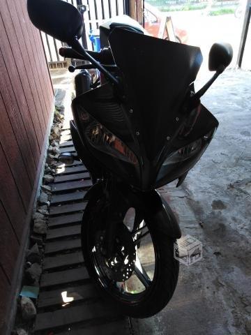 Yamaha R15