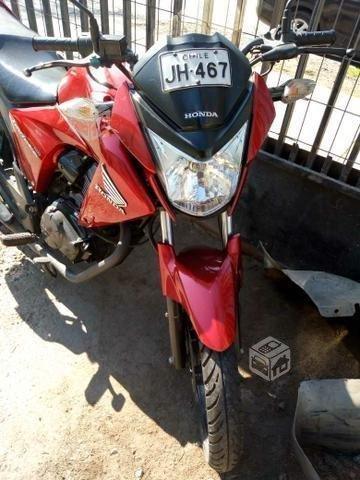 Honda CBF Invicta 150 2012