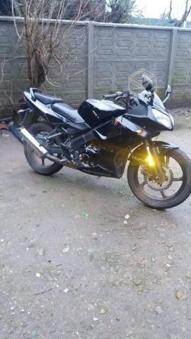 Moto motorrad 250rr negra