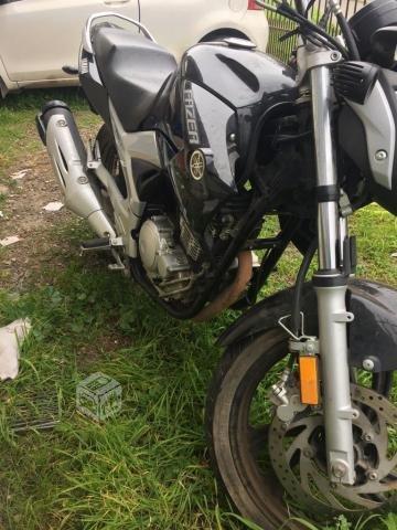 Permuto Yamaha fazer 250cc