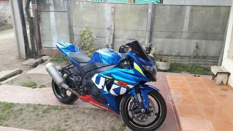 Moto suzuki gsxR 1000