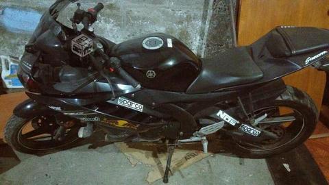 Yamaha R15