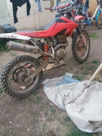 Moto honda crf 230