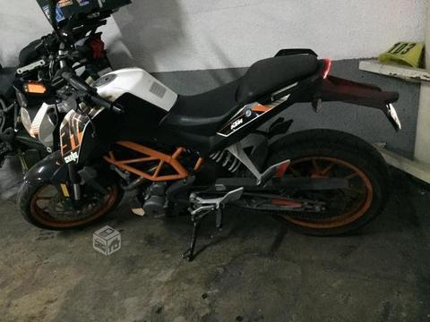 KTM Duke 390