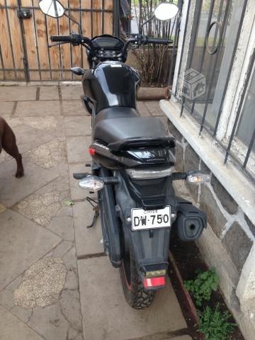moto Honda Invicta año 2015