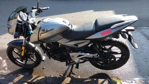 Moto pulsar 180cc