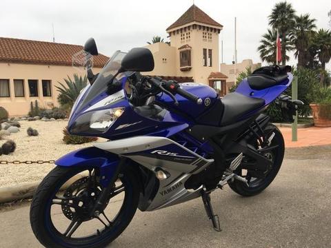 Moto Yamaha R15