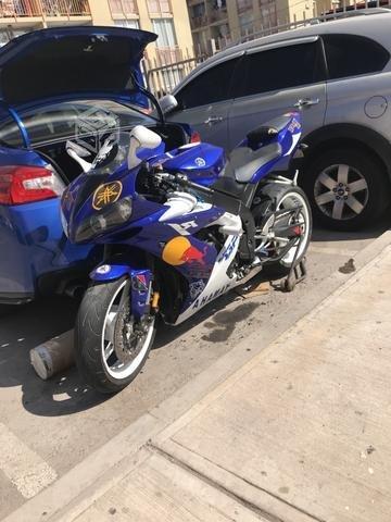 Yamaha R1 2006