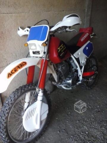 Busco: MOTO