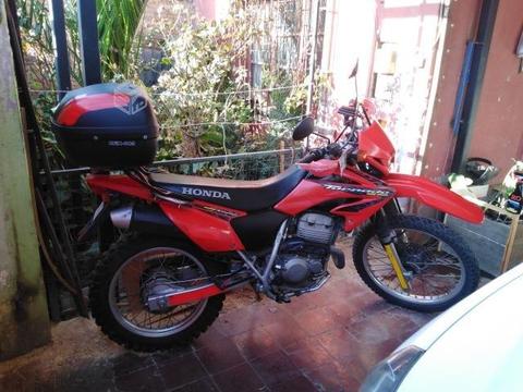 Moto honda tornado 250