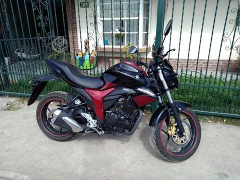 Moto Suzuki gixxer año 2018