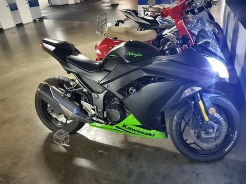 Kawasaki ninja 300 ABS