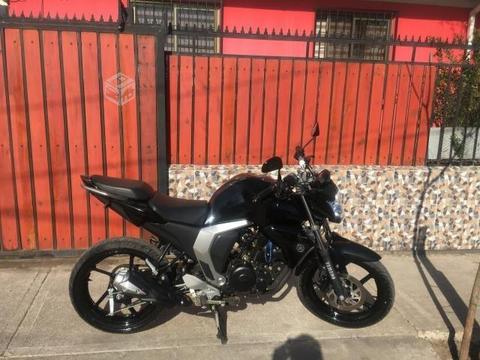 Moto Yamaha FZ 2.0 2016