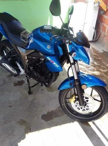 Suzuki gixxer