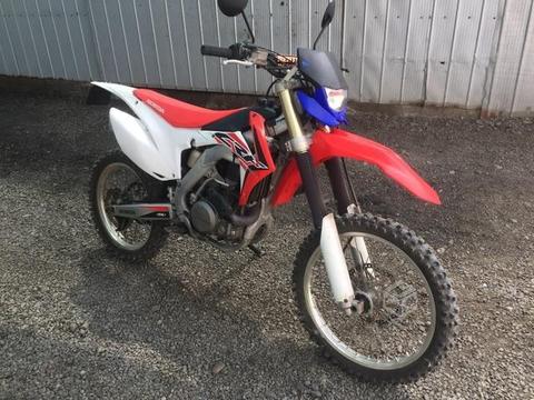 Moto crf 450 r con papeles calle 2015