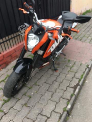 Moto ktm duke 200 año 2015 por viaje