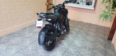 Moto Bajaj Pulsar 200 NS