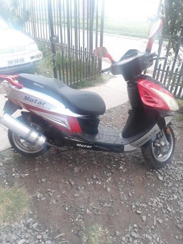 Scoter marca motar 150