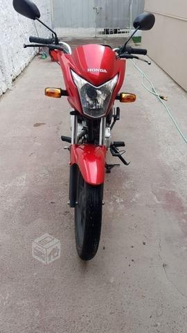 Moto honda cb1