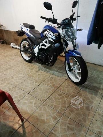 Um xtreet 230r 2015