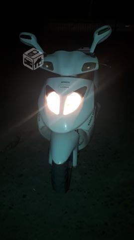 Moto scooter matrixiso