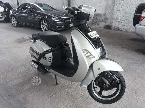 Scooter estilo Retro Znen 150 cc 2014