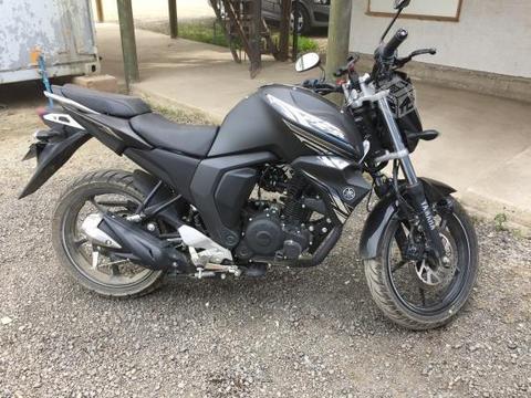 Permuto Yamaha fz16 2.0 año 2018