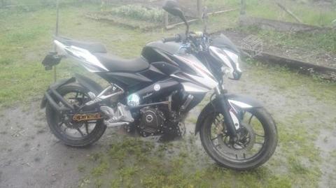 Moto Pulsar ns 200