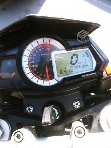 Súper oferta, moto BENELLI TNT 25