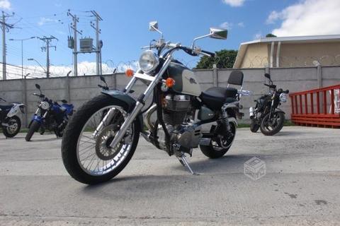 Suzuki Boulevard s40 650cc, todo al dia