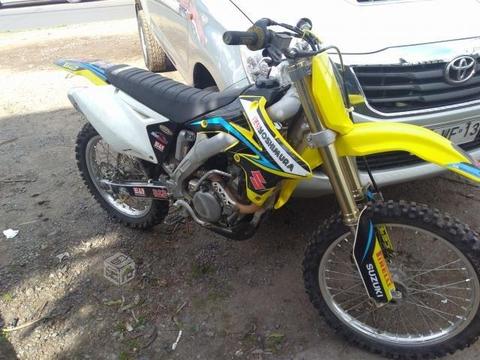 Suzuki Rmz año 2011