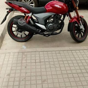 Moto keeway RKV 150 2018 prácticamente nueva