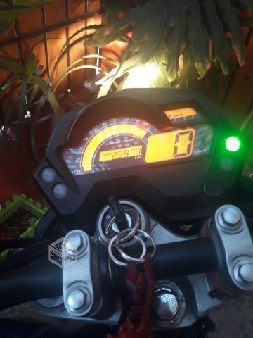 Moto yamaha fz 2013