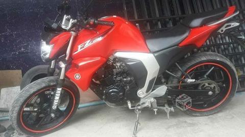Moto yamaha fzn150