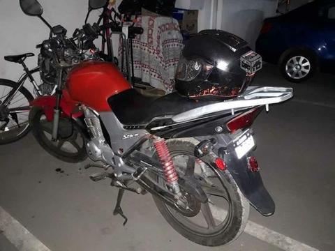 Moto honda Storm 2014