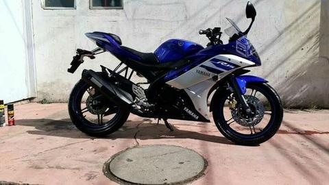 Yamaha r15