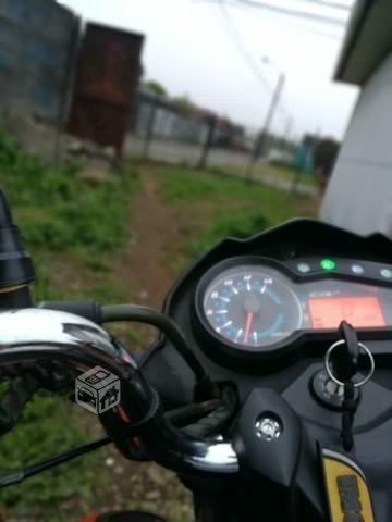 Moto loncin 150 modelo cr1 año 2017