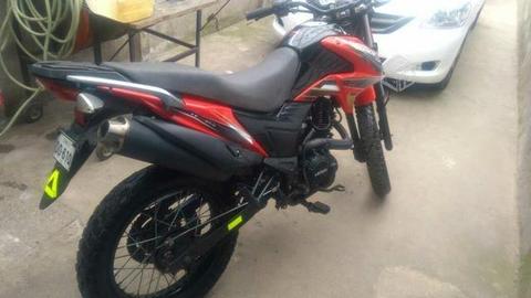 Moto loncin 150 cc