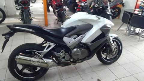 Honda vfr 800 crossrunner