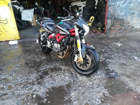 Benelli tnt 600 /keeway Rk6