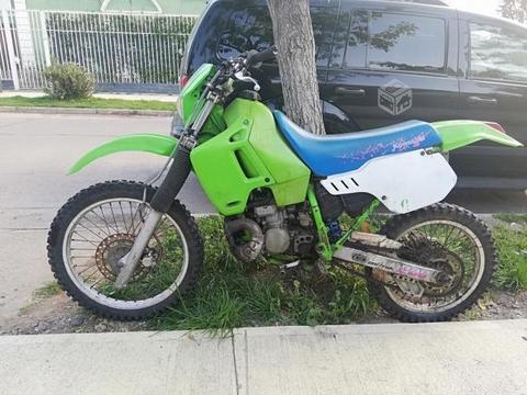 Moto kawasaki kdx200 2tiempos