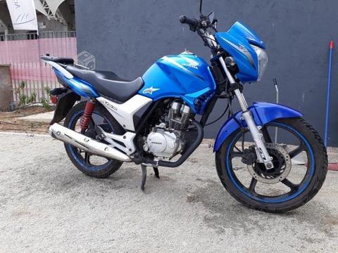 Moto Honda Storm