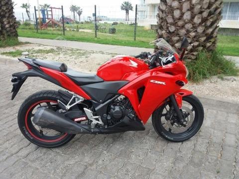 Honda CBR 250 - 2015