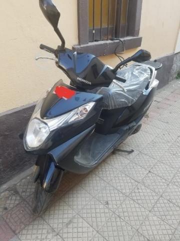 Moto honda new elite 125cc