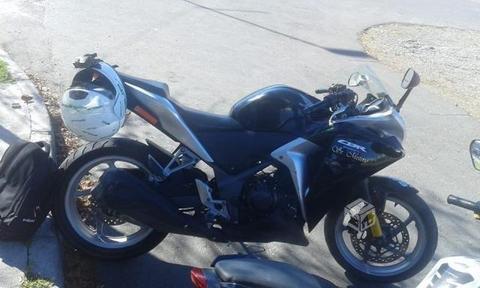 Honda cbr250r